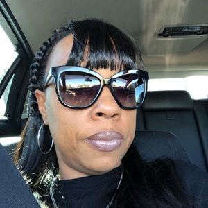 Meet your Posher, Syreeta